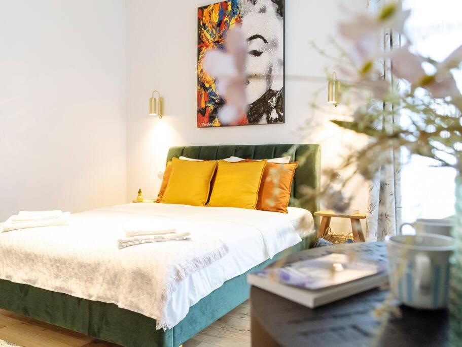 Le Bijou De Marilyn Apartment Bucharest Exterior photo